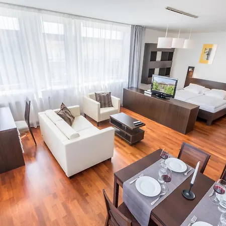 Albertov Aparthotel 4*