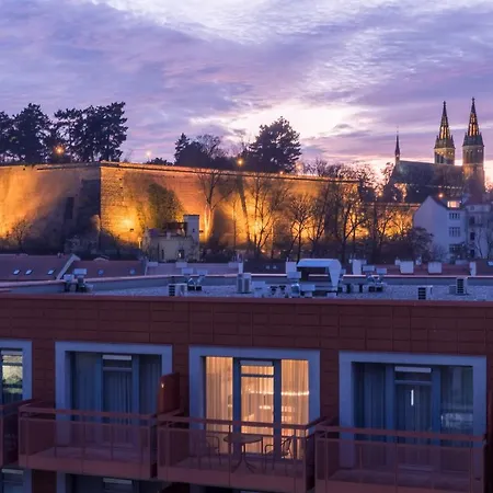 Albertov Aparthotel 4*